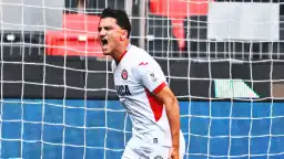 Cengiz Ünder durdurulamıyor! Muhteşem frikik golü