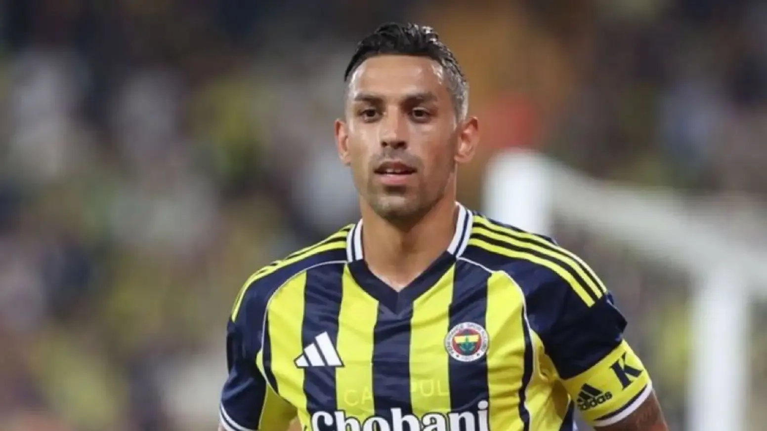 Fenerbahçe derbide İrfan Can'ın nefis golü ile umutlandı!
