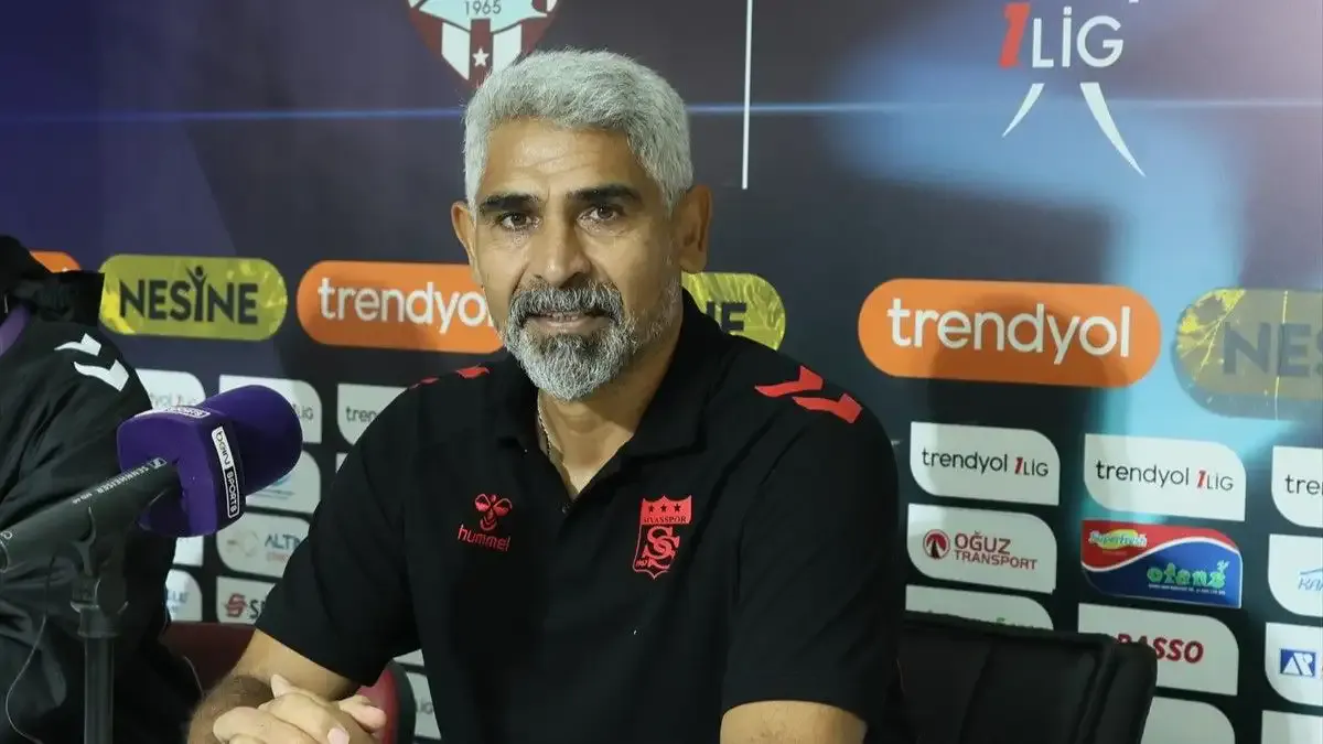 Sivasspor Teknik Direktörü İsmet Taşdemir: "Eksiklerimize rağmen puan aldığımız için mutluyuz"