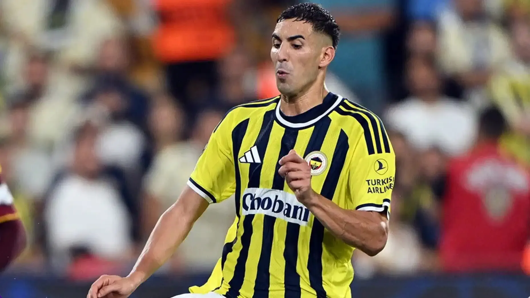 Fenerbahçe’de Mert Müldür gelişmesi! Derbide oynayabilecek mi?