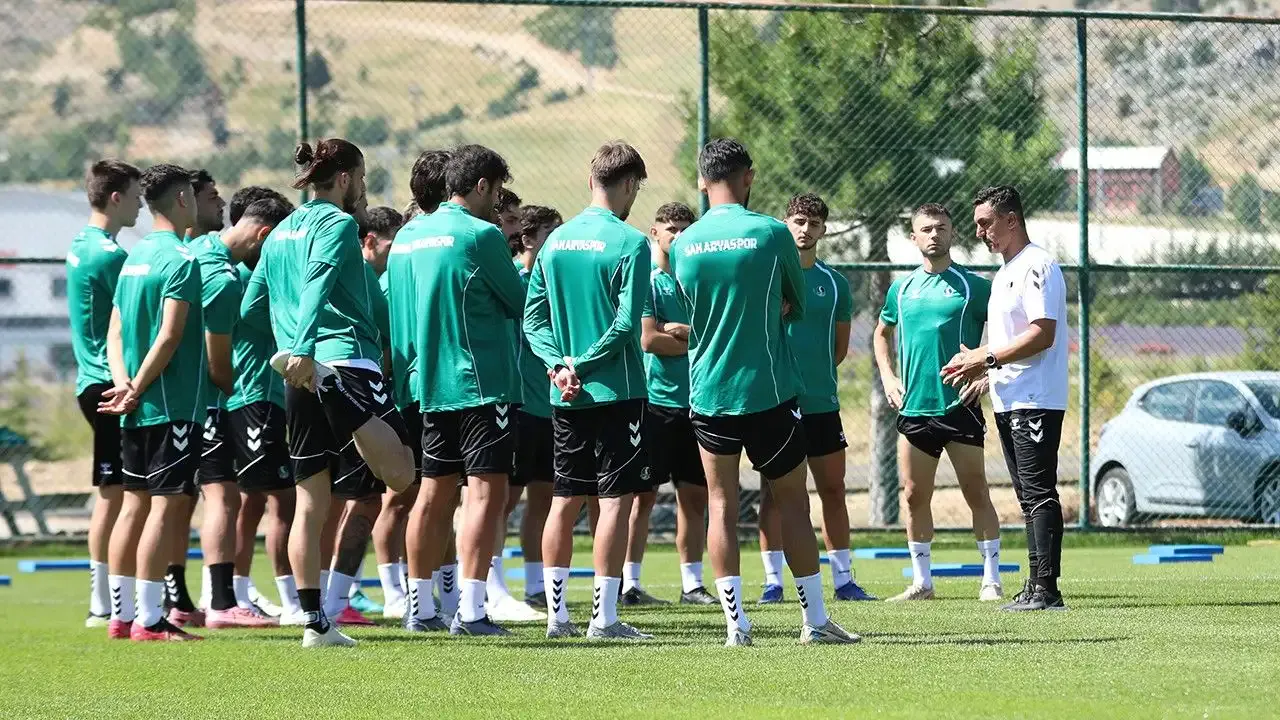 Sakaryaspor, 1. Lig'e yürüyüşünü emin adımlarla sürdürüyor!