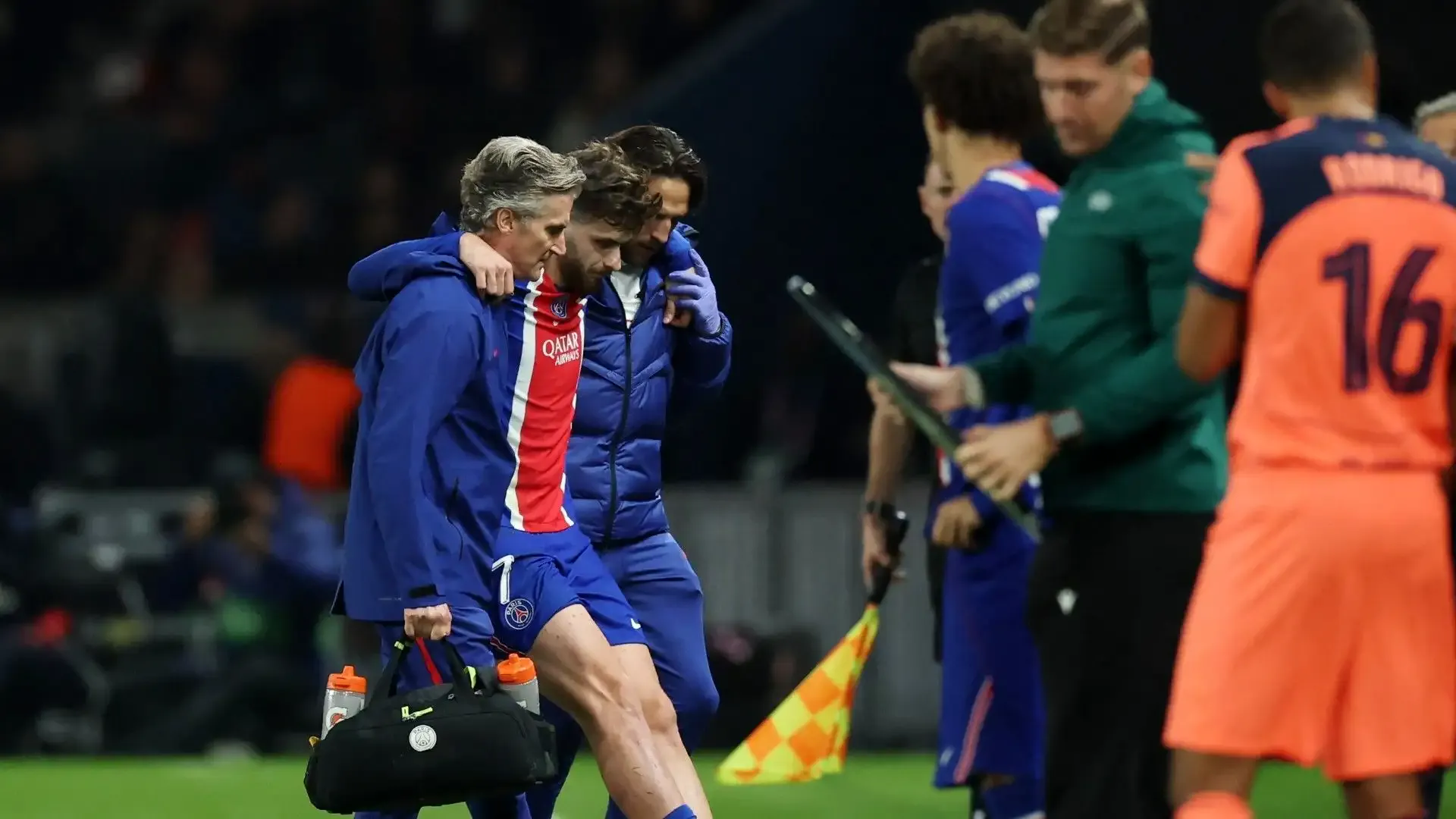 PSG'de Khvicha Kvaratskhelia sezonu kapattı: Ameliyat oluyor!