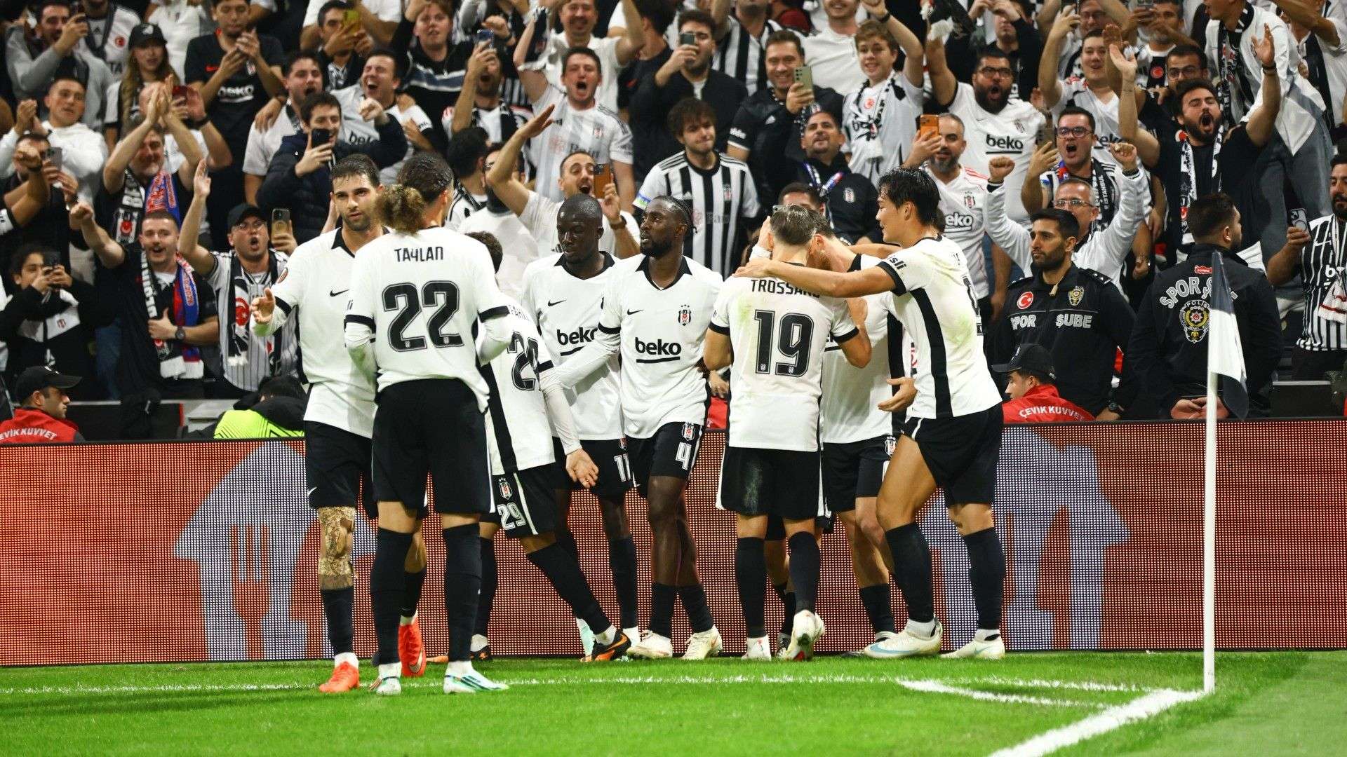 Beşiktaş Avrupa'da yüksekten uçuyor!