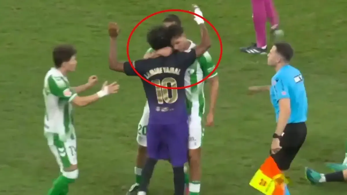 Lamine Yamal'a kafa attı! Real Betis-Barcelona maçında olay
