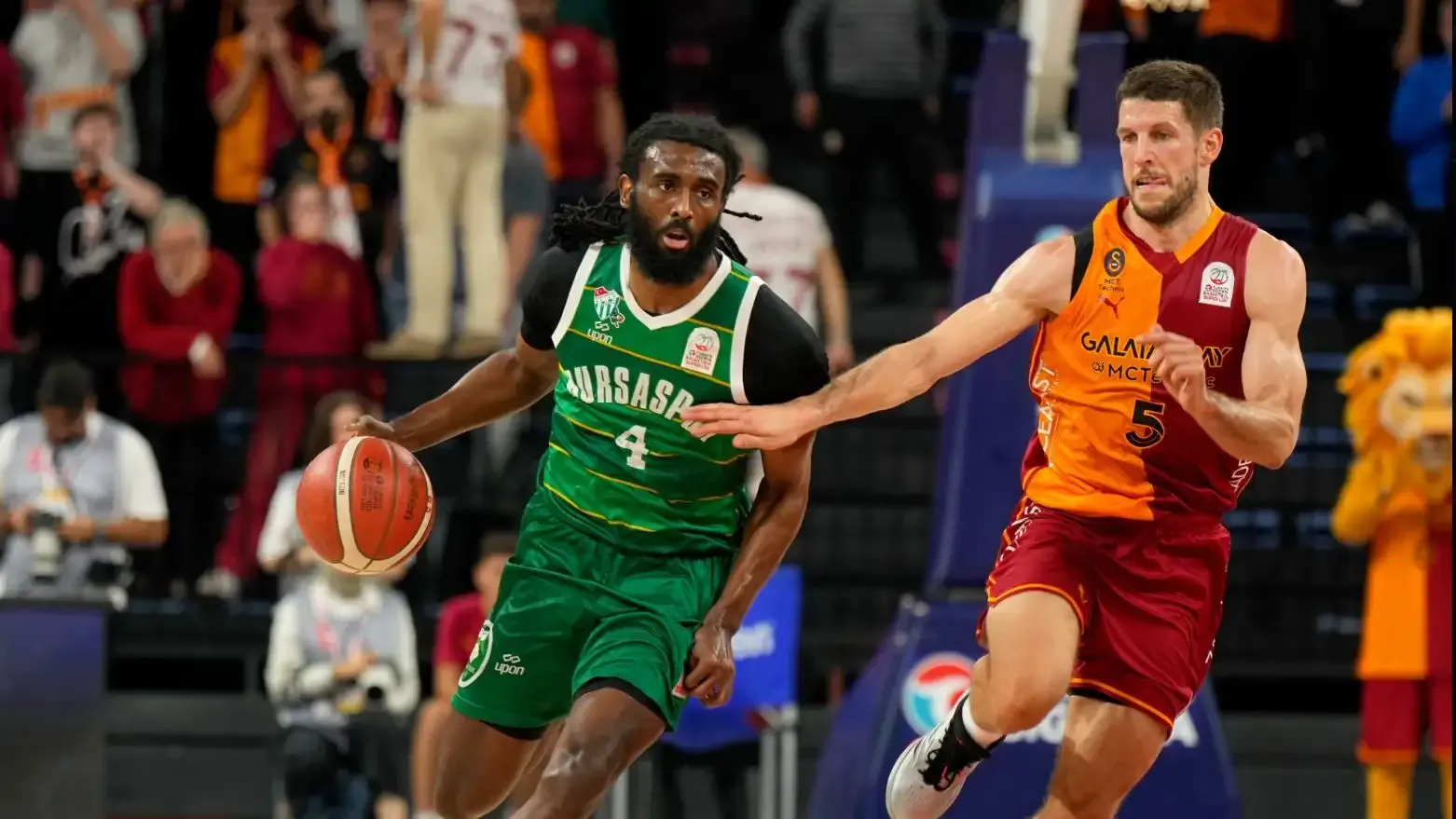 Bursaspor deplasmanda Galatasaray'ı geçti!
