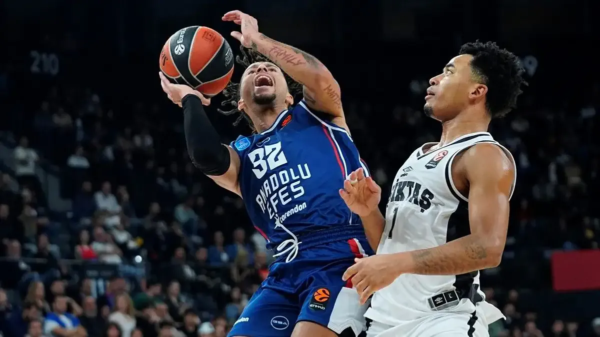 Anadolu Efes-Beşiktaş derbisinde kazanan belli oldu! 89-80