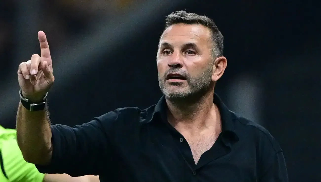 Galatasaray'da Okan Buruk'tan Fenerbahçe derbisinde yıldız isme kesik