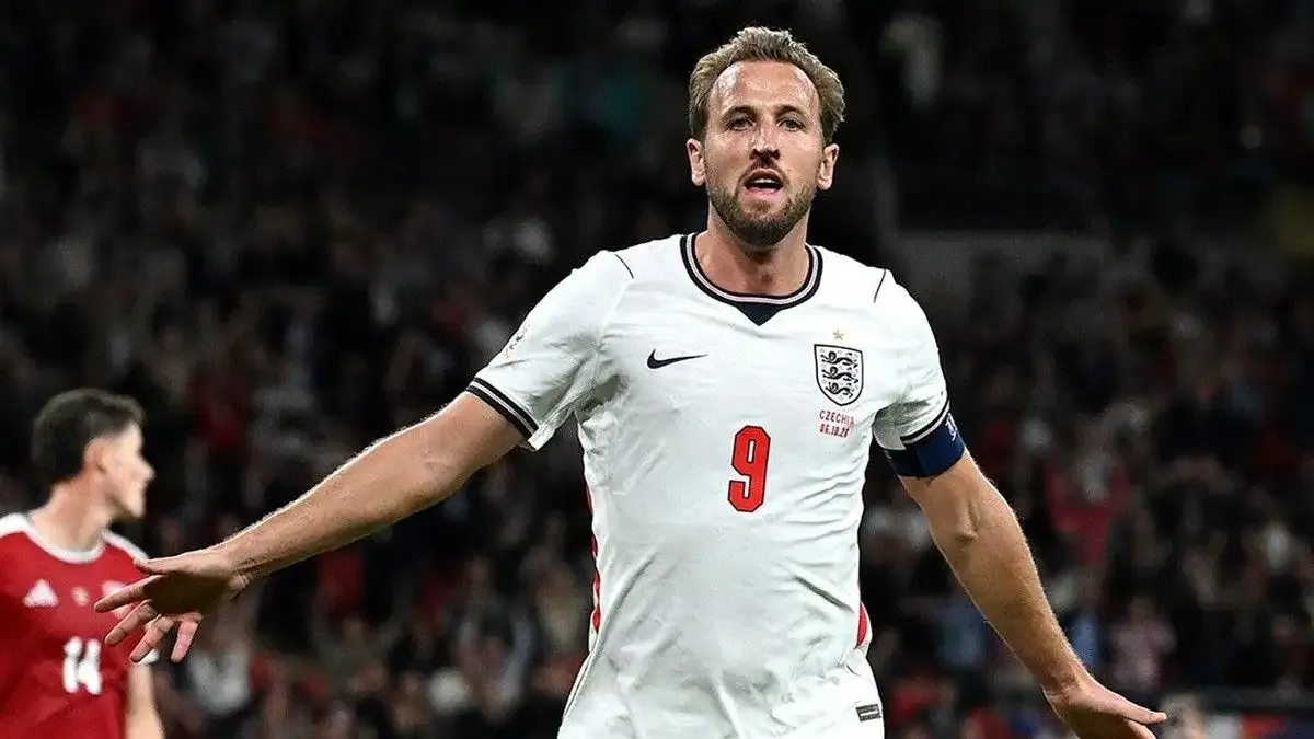 Kane yıldızlaştı, İngiltere Çekya'yı 3 golle devirdi