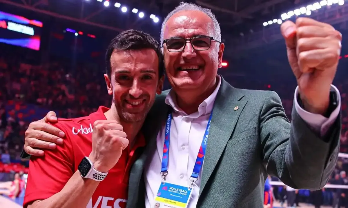 TVF Başkanı Mehmet Akif Üstündağ, Daniele Santarelli müjdesini duyurdu! Türkiye'de sadece 9 kişide var