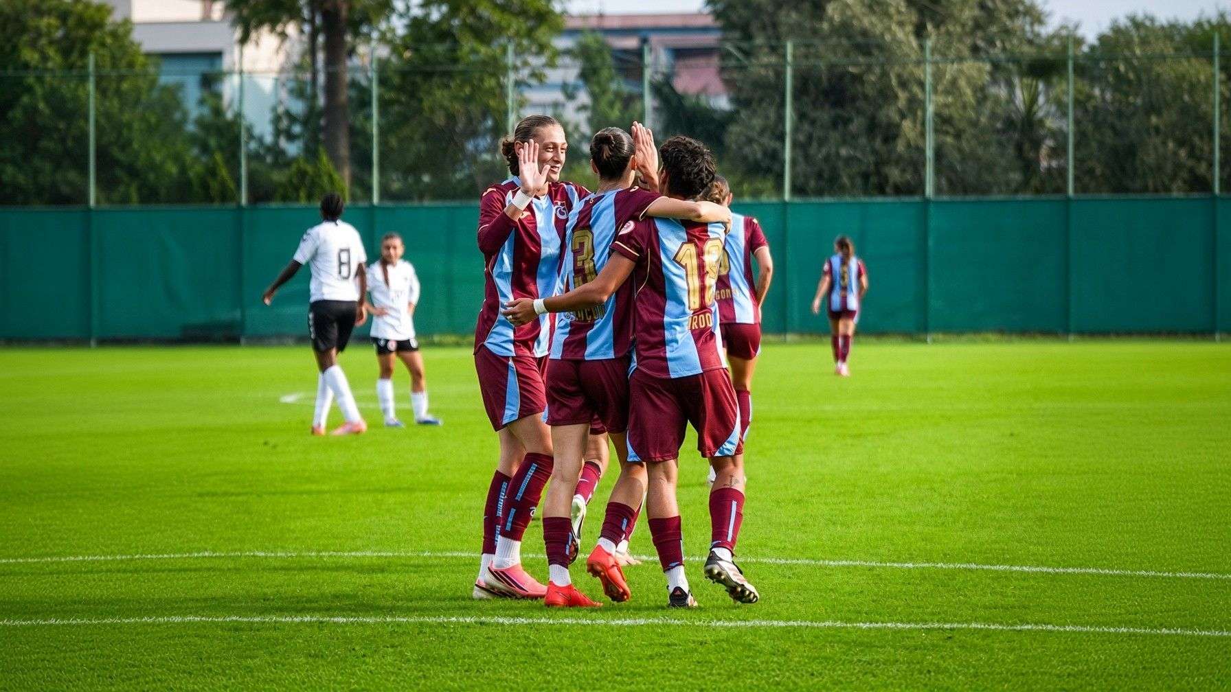 Trabzonspor - 1207 Antalyaspor: 6-1 (Maç sonucu-yazılı özet)