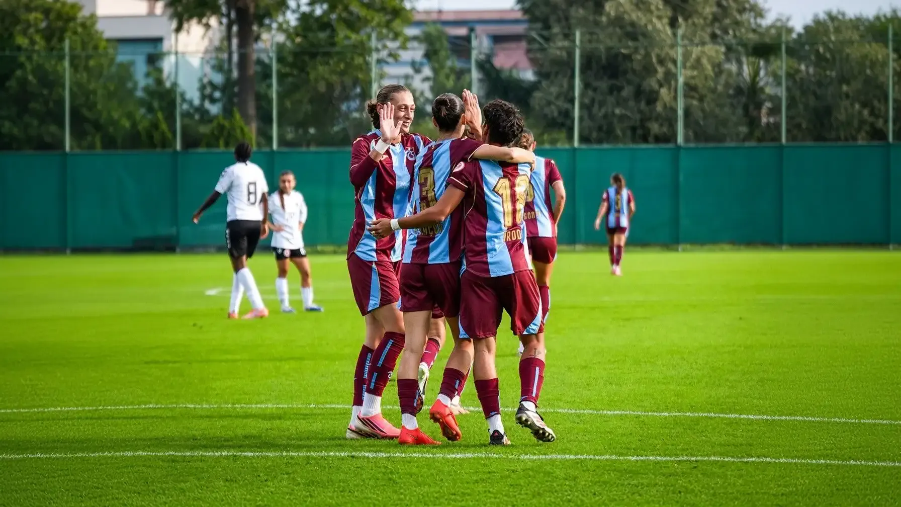 Trabzonspor - 1207 Antalyaspor: 6-1 (Maç sonucu-yazılı özet)