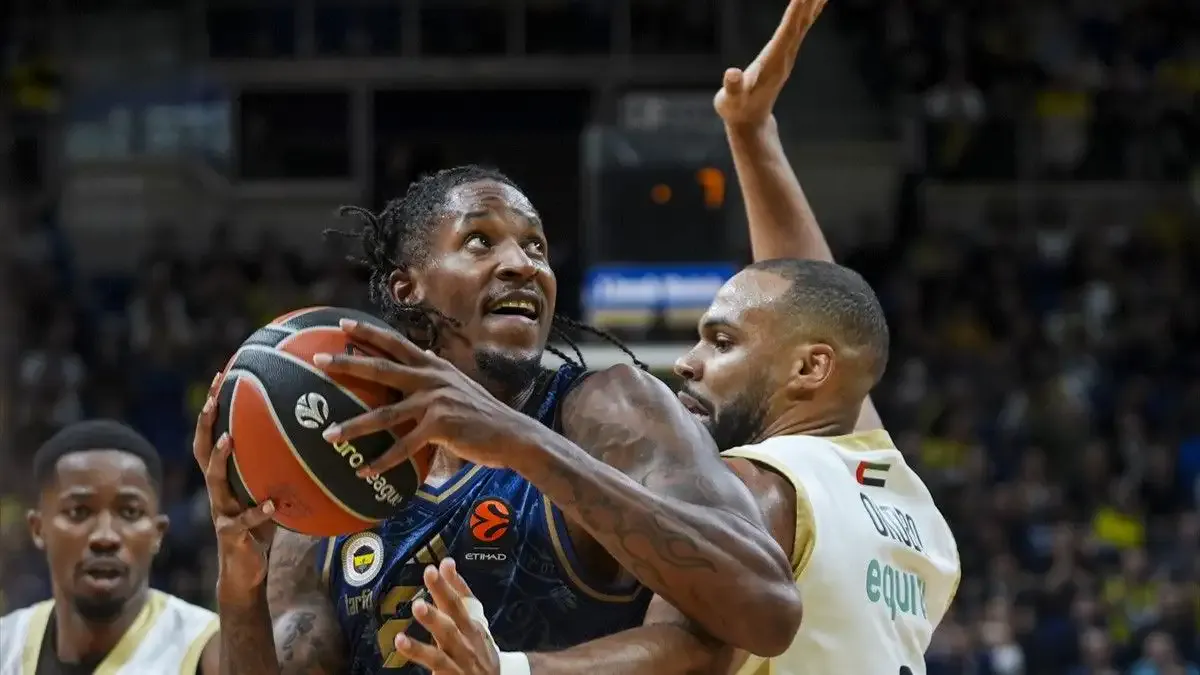 Fenerbahçe, Dubai Basket'i devirdi! EuroLeague'de 3'te 3...