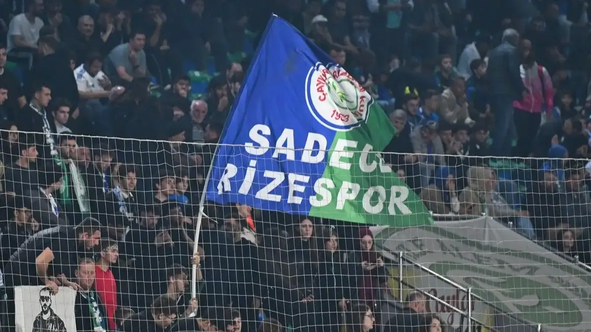 5 yaşındaki taraftar ve 1 polis yaralanmıştı! Çaykur Rizespor - Trabzonspor maçında 3 kişiye işlem