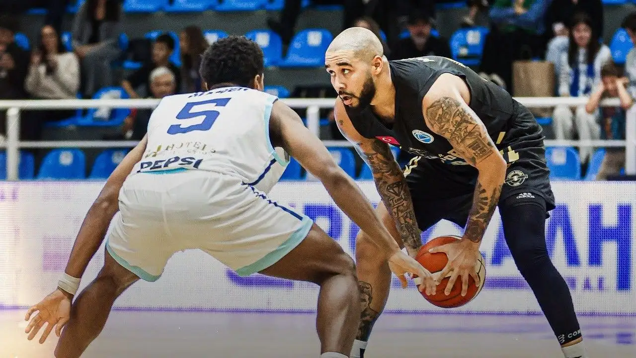 Esenler Erokspor, Avrupa'da 4'te 4 yaptı!
