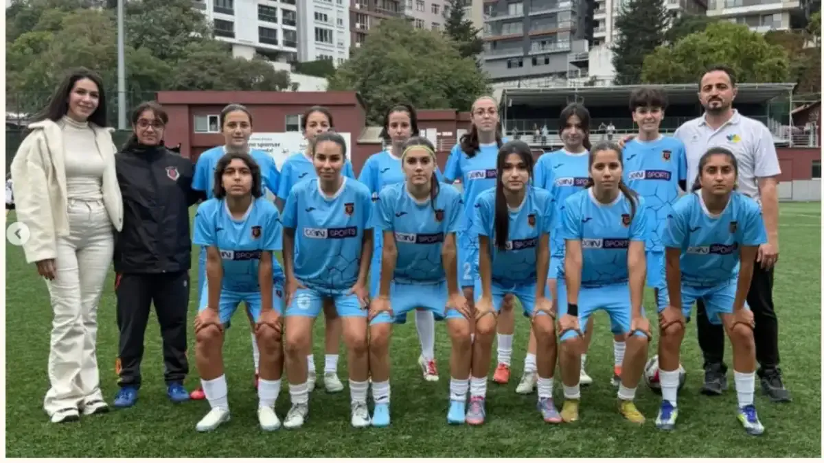 İlayda Baysal: "Şartlar amatör ama düşüncelerimiz çok profesyonel"