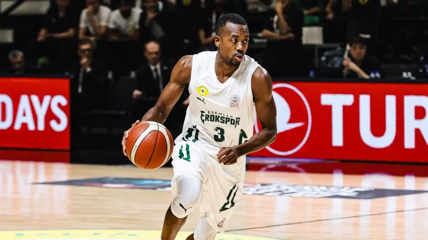 (YAZILI ÖZET) Esenler Erokspor - Anadolu Efes Maç Sonucu: 73-70