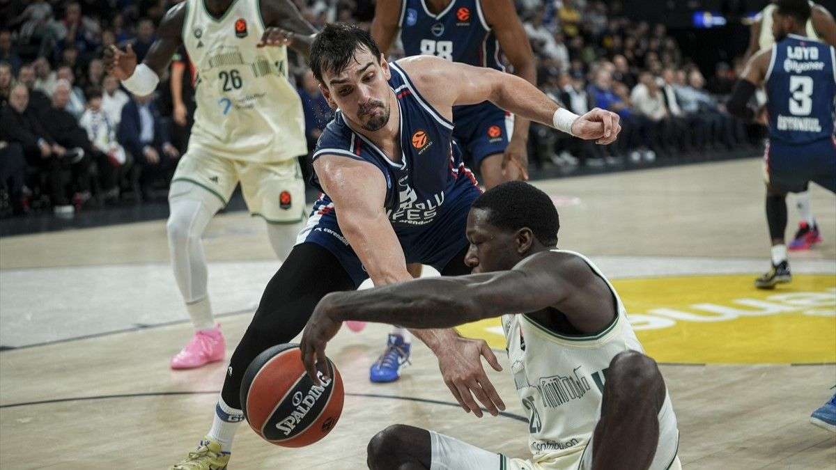 Anadolu Efes - Panathinaikos AKTOR: 83-68: Maç sonucu, maç özeti (Yazılı)
