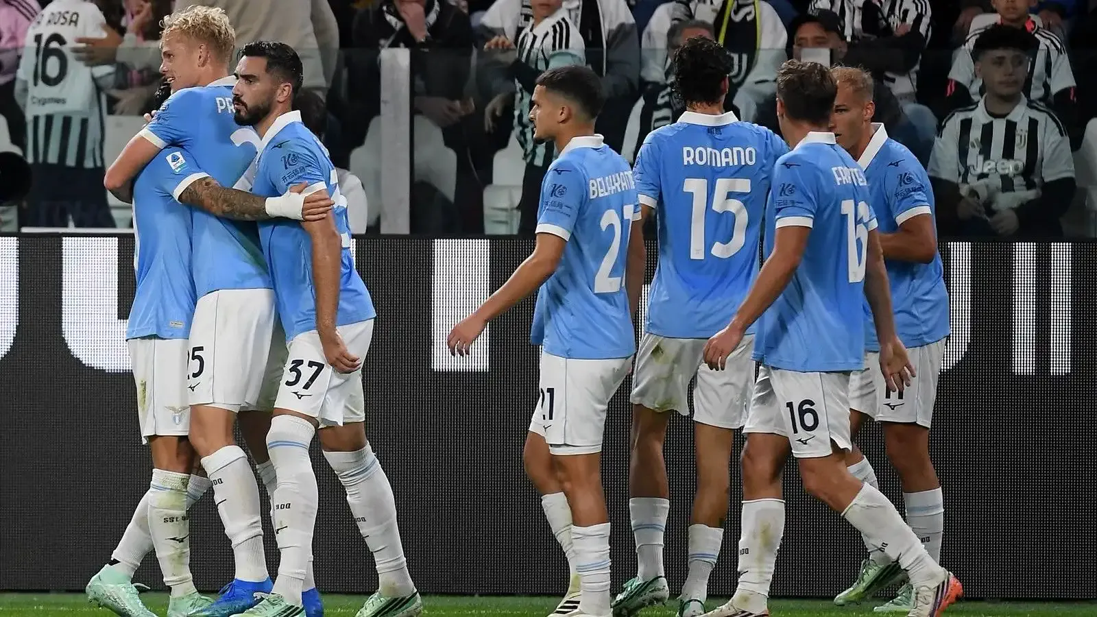 Lazio fırtınası sürüyor: Juventus'u 3 golle geçtiler!