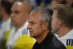 Spor yazarlarından Fenerbahçe değerlendirmesi: "Bu maçın tek sorumlusu İsmail Kartal'dır"