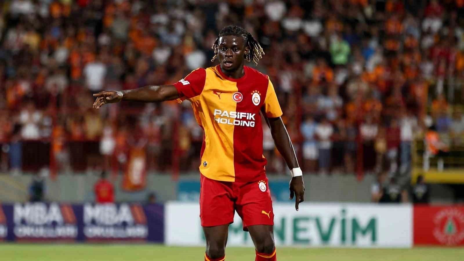 Galatasaray’da ilk ayrılık belli oldu!