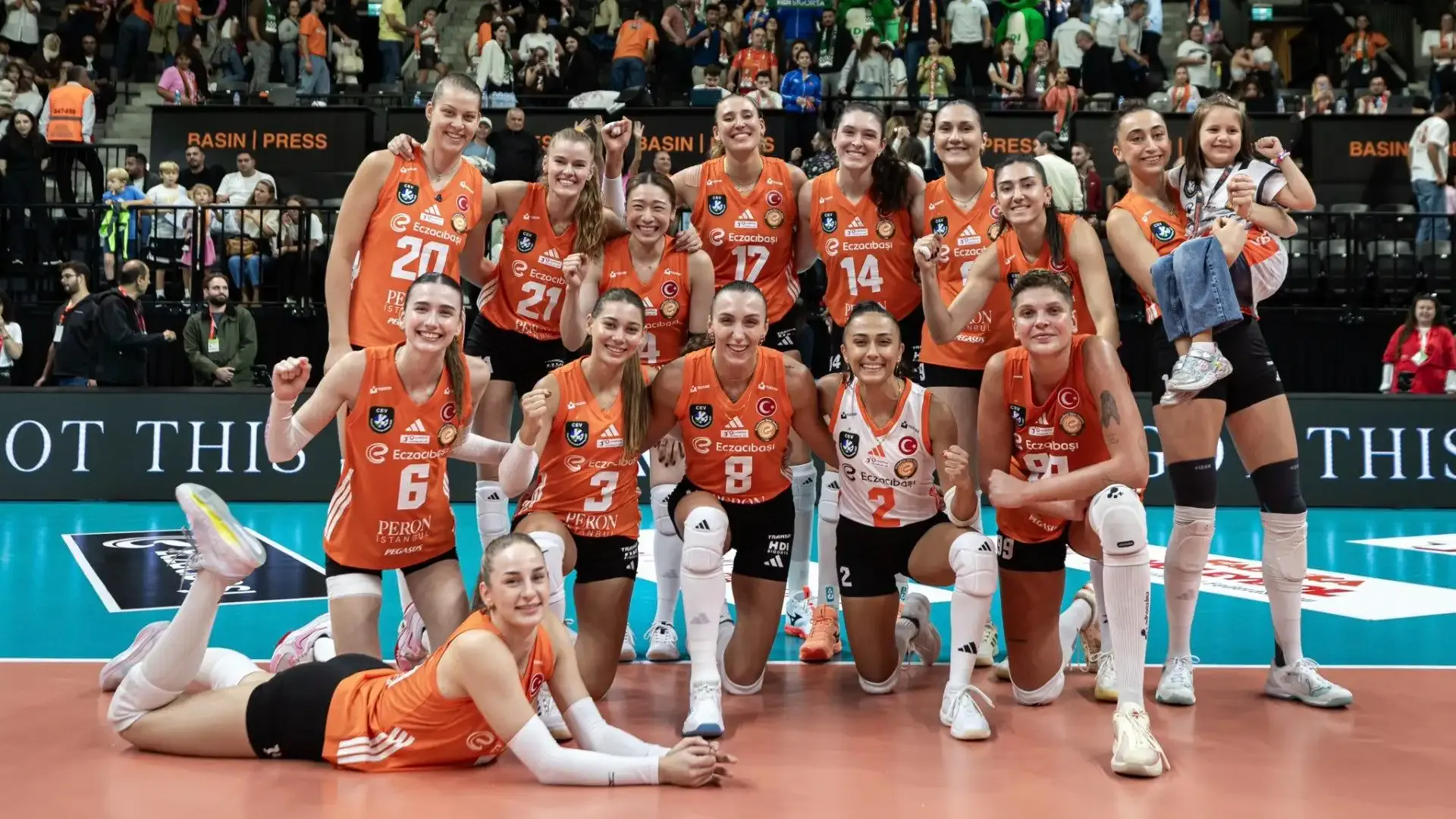 Eczacıbaşı Peron İstanbul – Aras Kargo: 3-0 (Maç sonucu-yazılı özet)