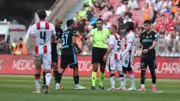 Trabzonspor ilk yarı farka gitti! Melih Kabasakal kırmızı kart gördü