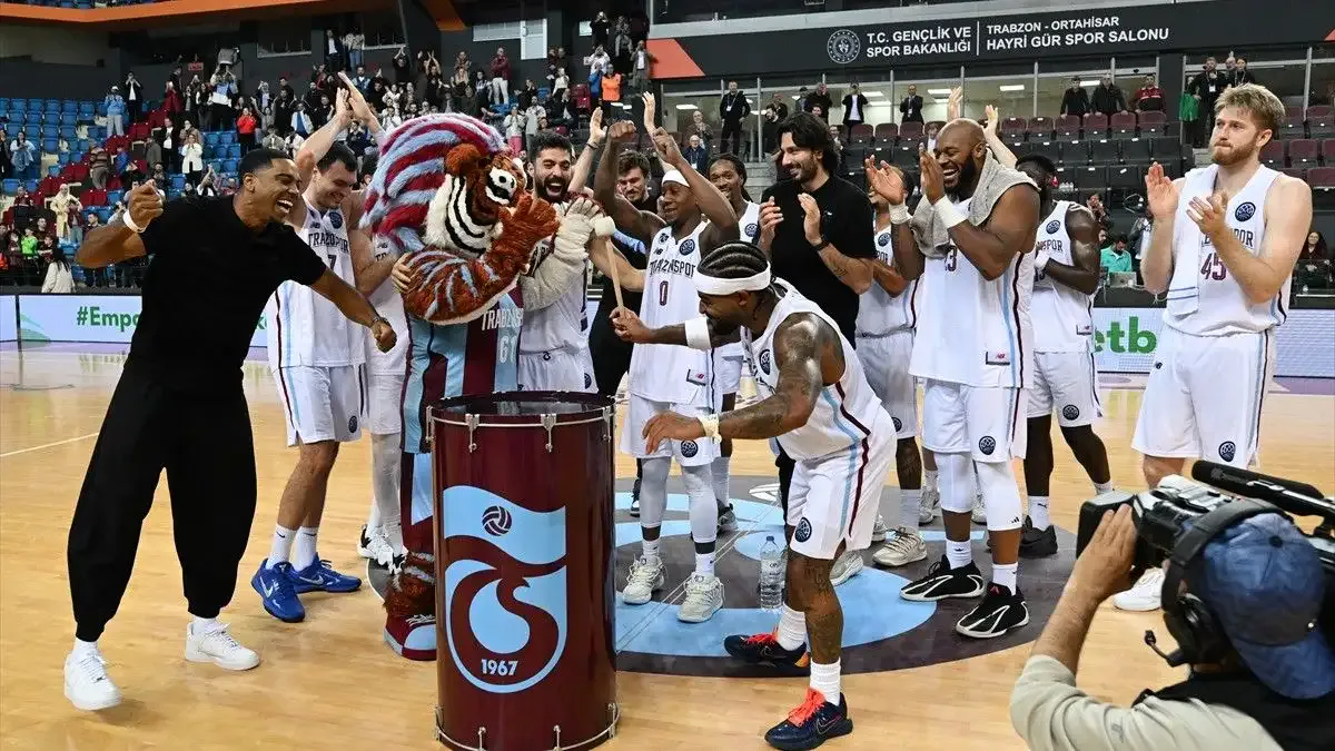 Trabzonspor - Nanterre 92: 93-83 (Maç sonucu-yazılı özet)