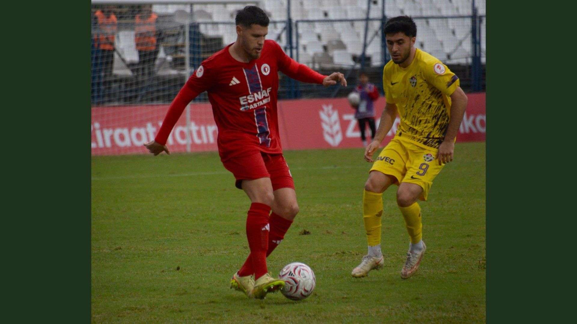 Fethiyespor - Eyüpspor maçı şiddetli yağışa takıldı