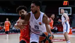 Anadolu Efes, EuroLeague'de yarın Hapoel ile Bulgaristan'da karşılaşacak