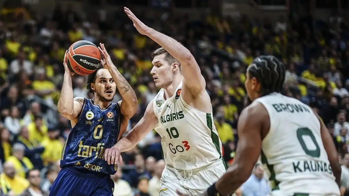 Fenerbahçe çift maç haftasına galibiyetle başladı!