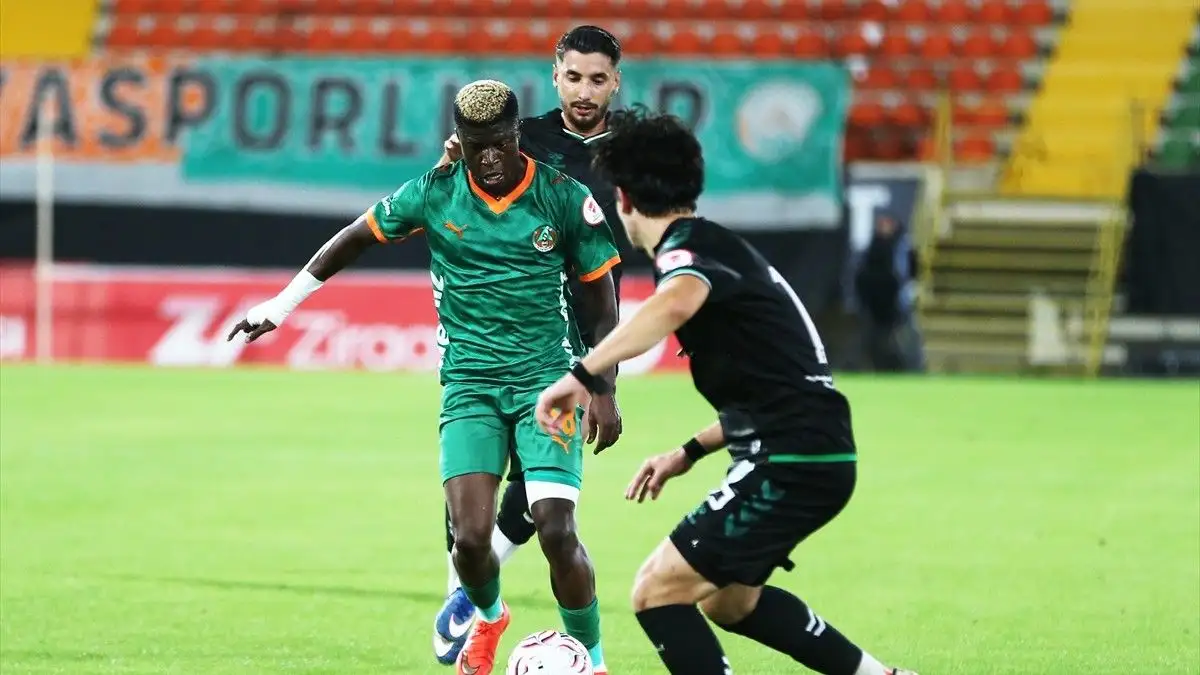 Corendon Alanyaspor - 12 Bingölspor: 4-1 (Maç sonucu-yazılı özet)