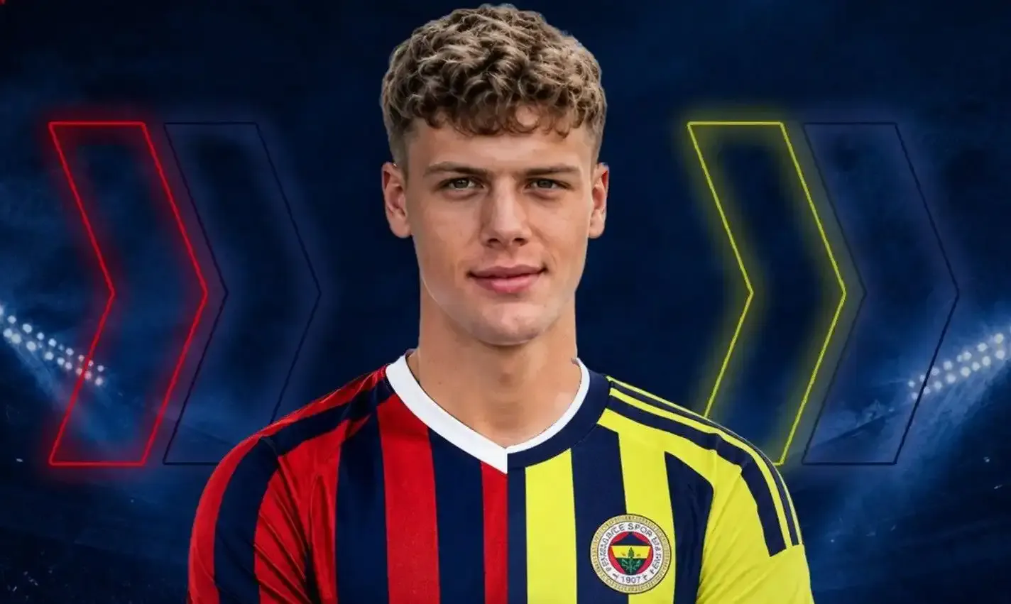 Fenerbahçe'ye transferi resmen açıklandı! Sarı lacivertliler 1.93 boyundaki santrforu renklerine bağladı